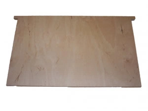 Sommarlucka i trä för LN-lådor, används för att fylla glipan i skattlådor och förhindra utbyggnad av vax.